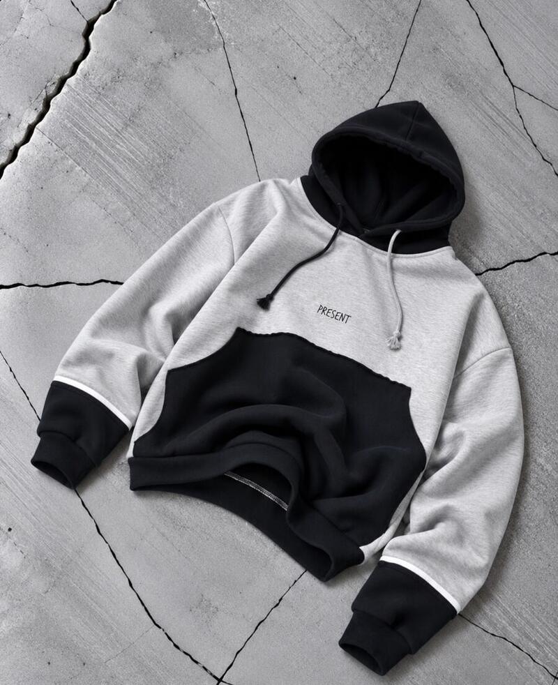 Hoodie dyngjyrëshe gri dhe e zezë – foto produkti